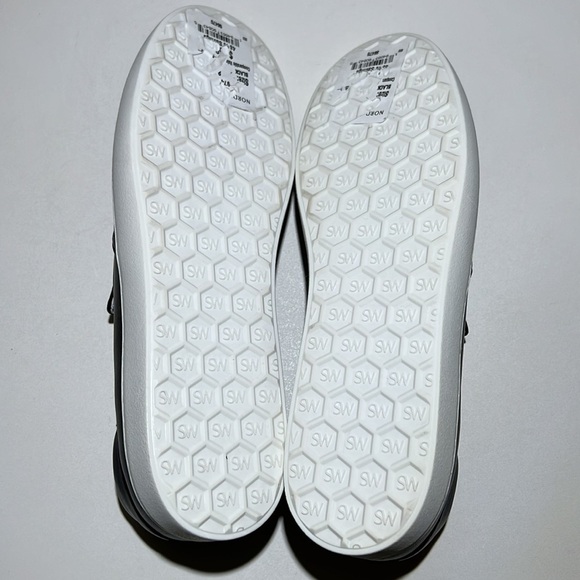 STUART WEITZMAN Daryl Slip-On Sneakers - Picture 8 of 9